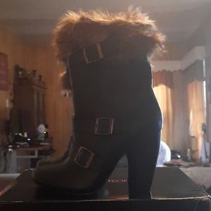 NEW BLACK BOOTS WITH FUR 2in heel